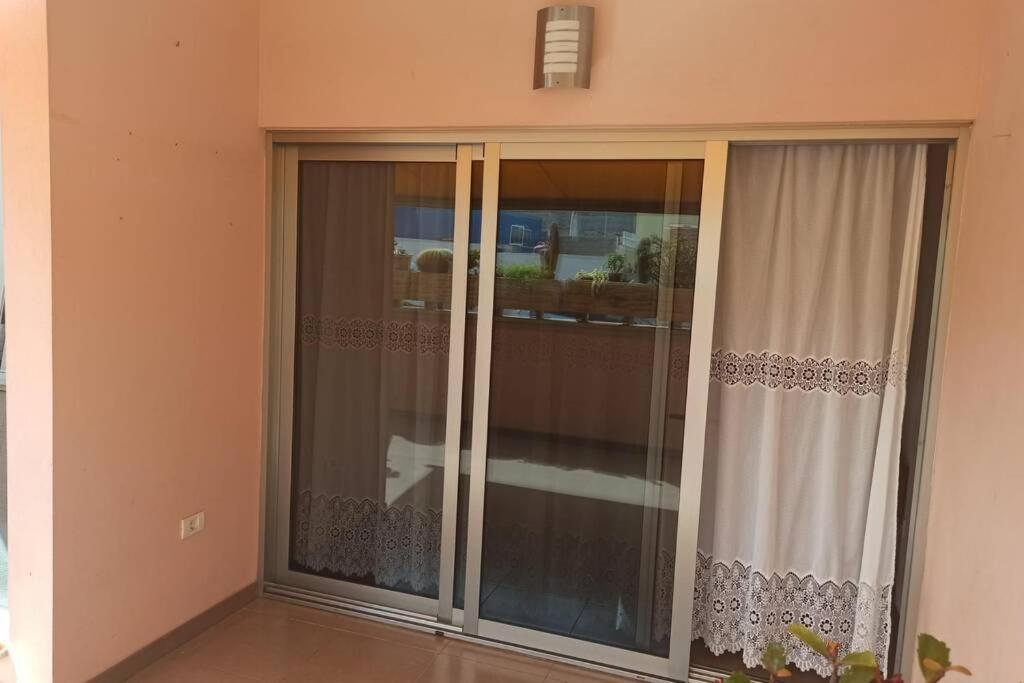 Spacious Apartment Just Few Steps Of The Ocean In La Caleta Costa Adeje  Εξωτερικό φωτογραφία